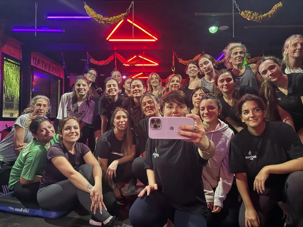 Alumnas de Atenea Gym en una foto grupal